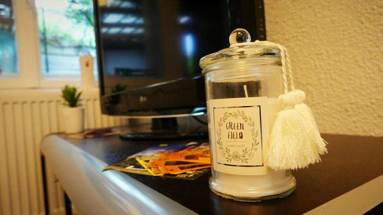 Old Town Boutique Apartment Брашов Екстериор снимка