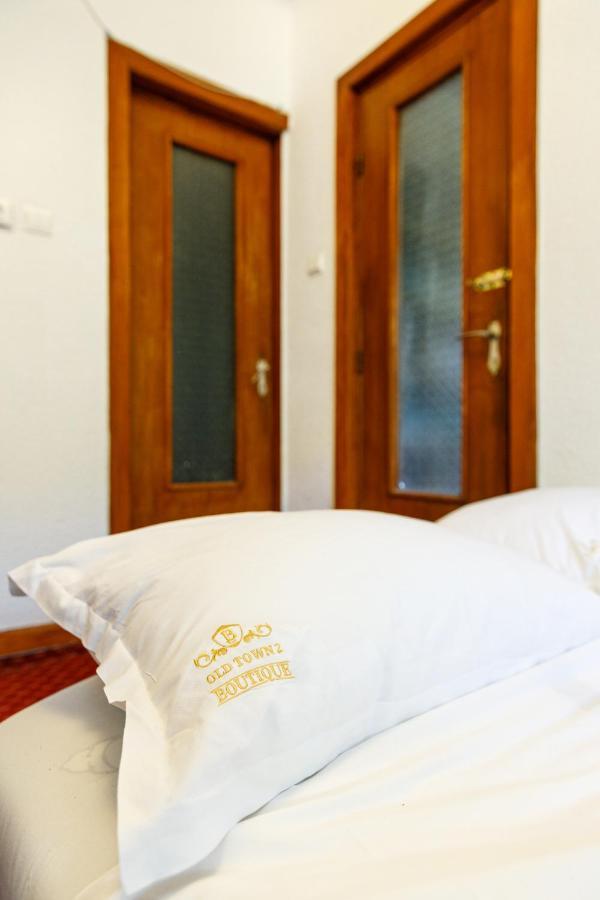 Old Town Boutique Apartment Брашов Екстериор снимка