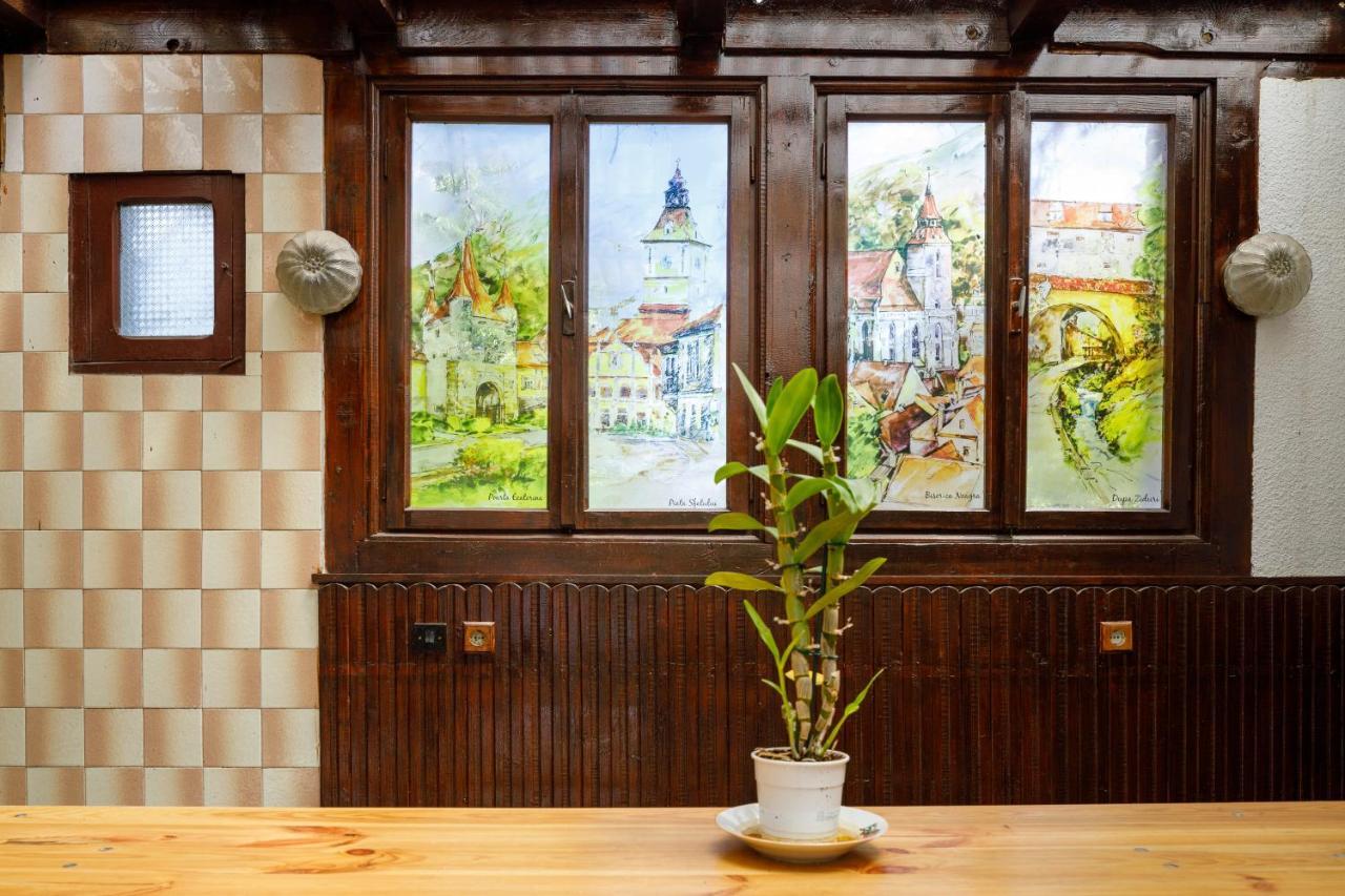 Old Town Boutique Apartment Брашов Екстериор снимка